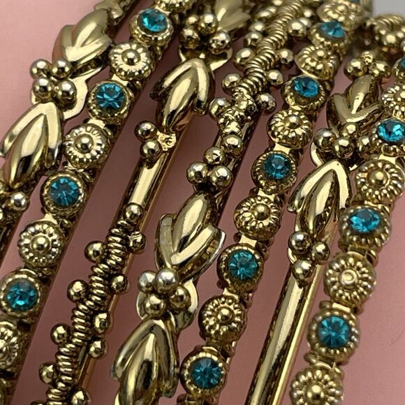 Stunning Gold Tone Blue Rhinestone 7 Piece Metal Bangle Bracelet Set New 7.5" - Picture 4 of 7